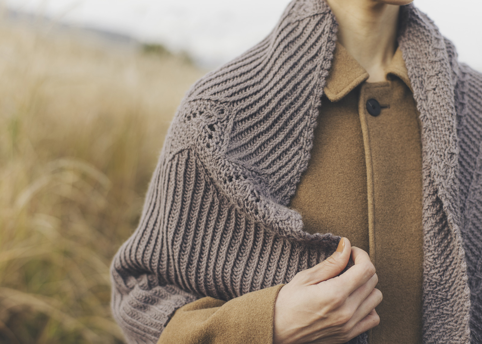 Nomadnoss Winter's Peak Tuch Strickkit Kamel Aran
