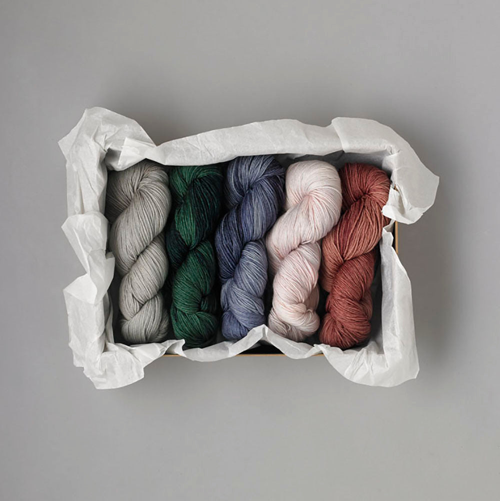 The Yarn Collective Fleurville 4 Ply Strickgarn Rose 604 Merinowolle