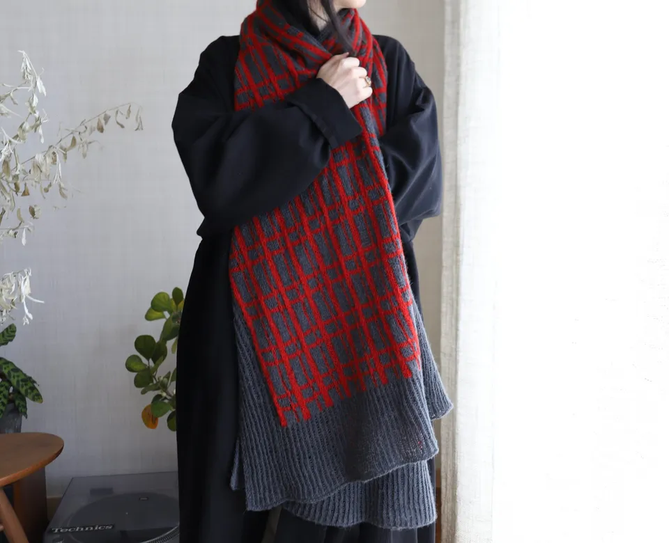 Nomadnoss Reikos Shawl Strickkit Kamelgarn Heart Coal